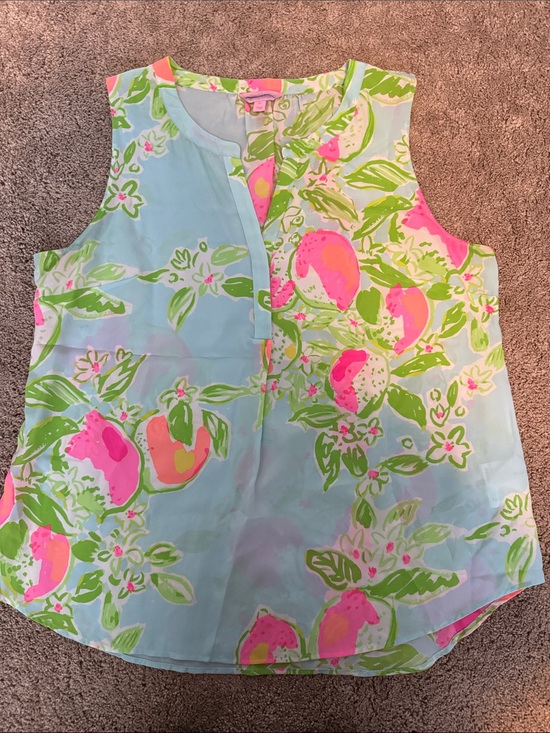 Lilly Pulitzer Tops - Lilly Pulitzer Stacy tank size XL